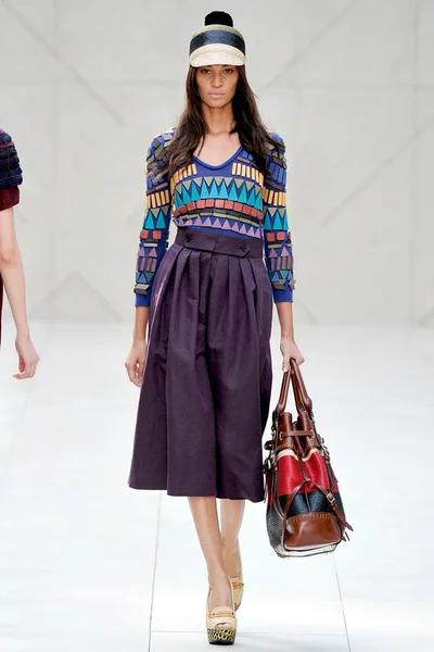 Look 8